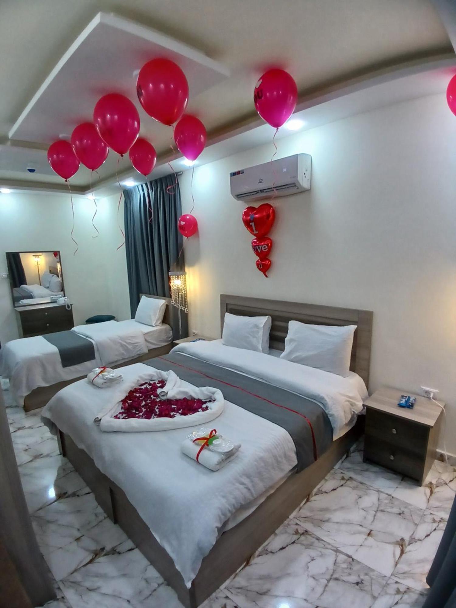 Dream House Hotel Jarash Exterior photo