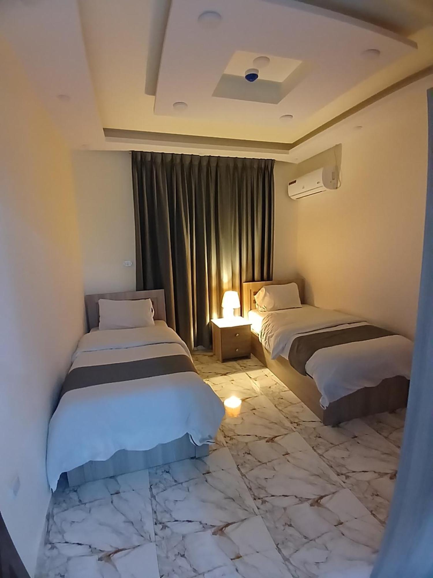 Dream House Hotel Jarash Exterior photo