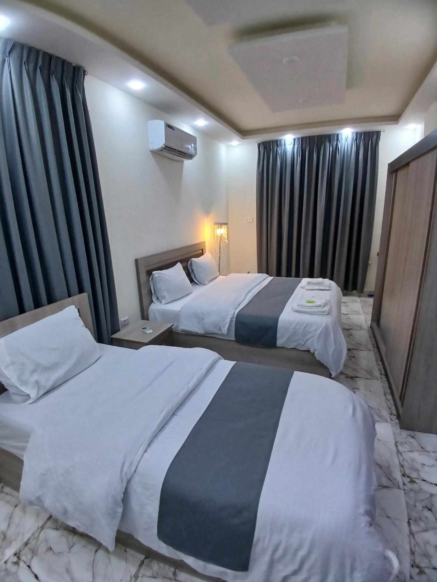 Dream House Hotel Jarash Exterior photo