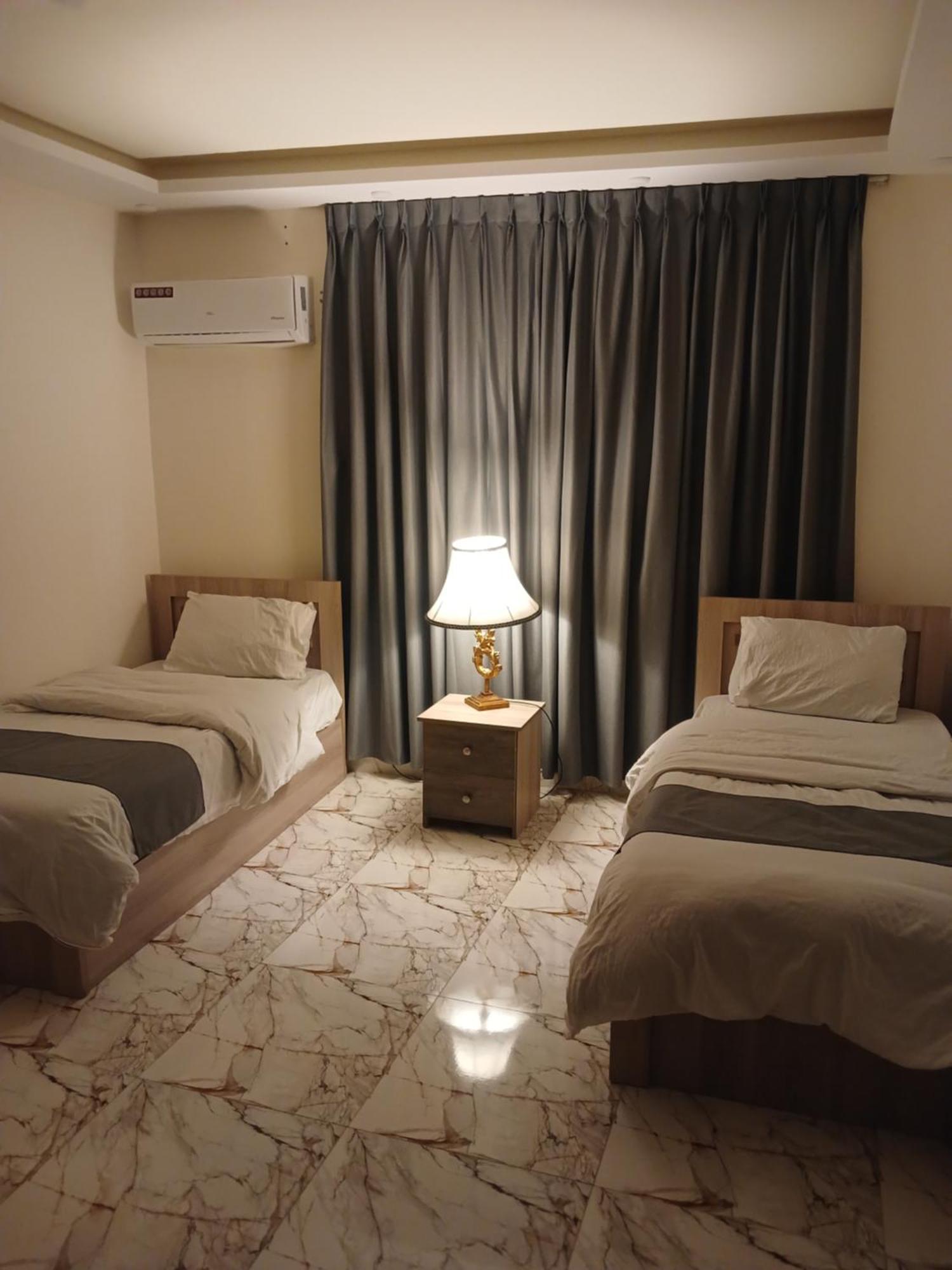 Dream House Hotel Jarash Exterior photo