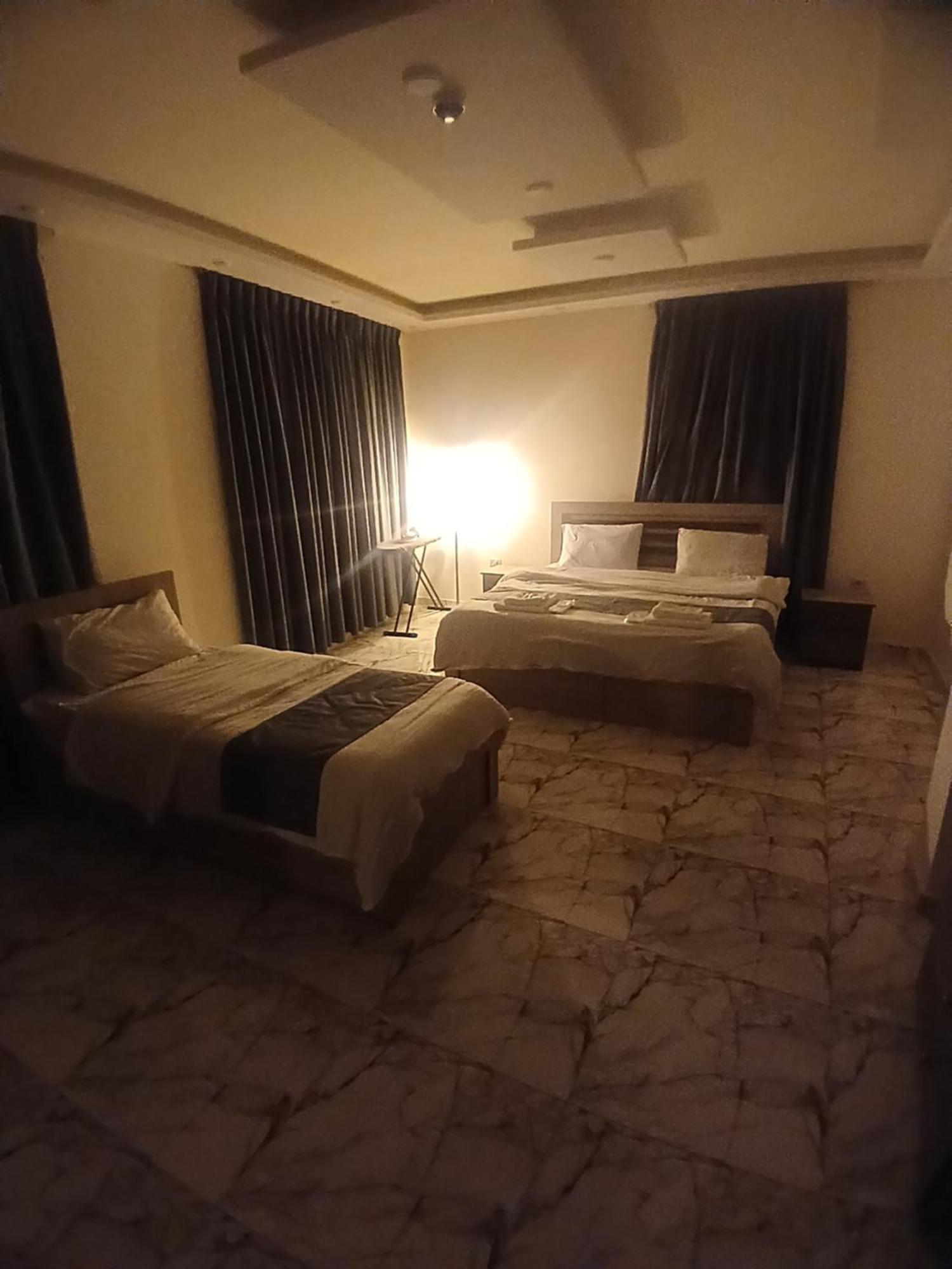 Dream House Hotel Jarash Exterior photo